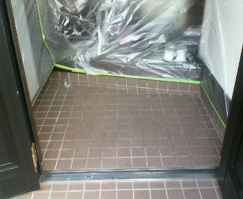 玄関タイル張替工事 施工前